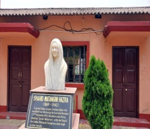 Common room building with statue of Shahid Matangini Hazra